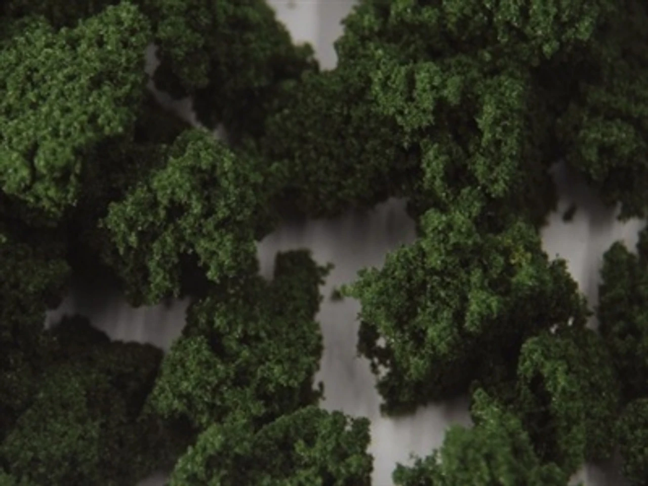 JTT 95268 - Shrubs: Dark Green - Bag - 30 Cu In - Multi Scale 3 JTT 95268 - Shrubs: Dark Green - Bag - 30 Cu In - Multi Scale