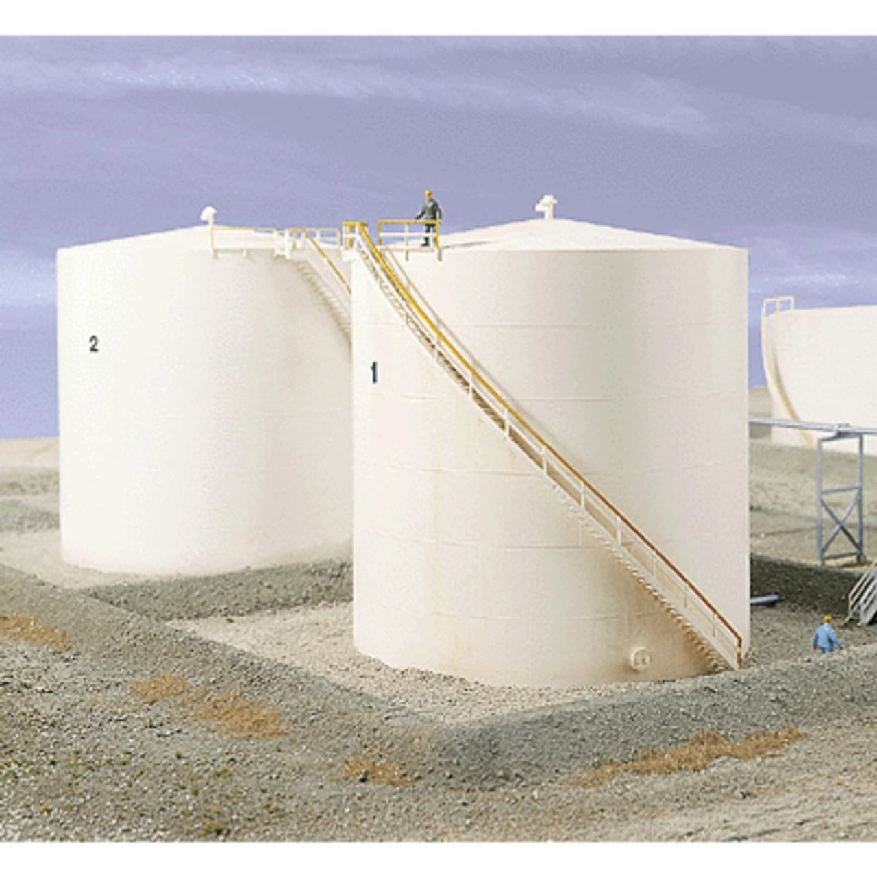 Walthers Cornerstone 933-3168 - Oil Storage Tank Tall Kit - HO Scale 3 Walthers Cornerstone 933-3168 - Oil Storage Tank Tall Kit - HO Scale