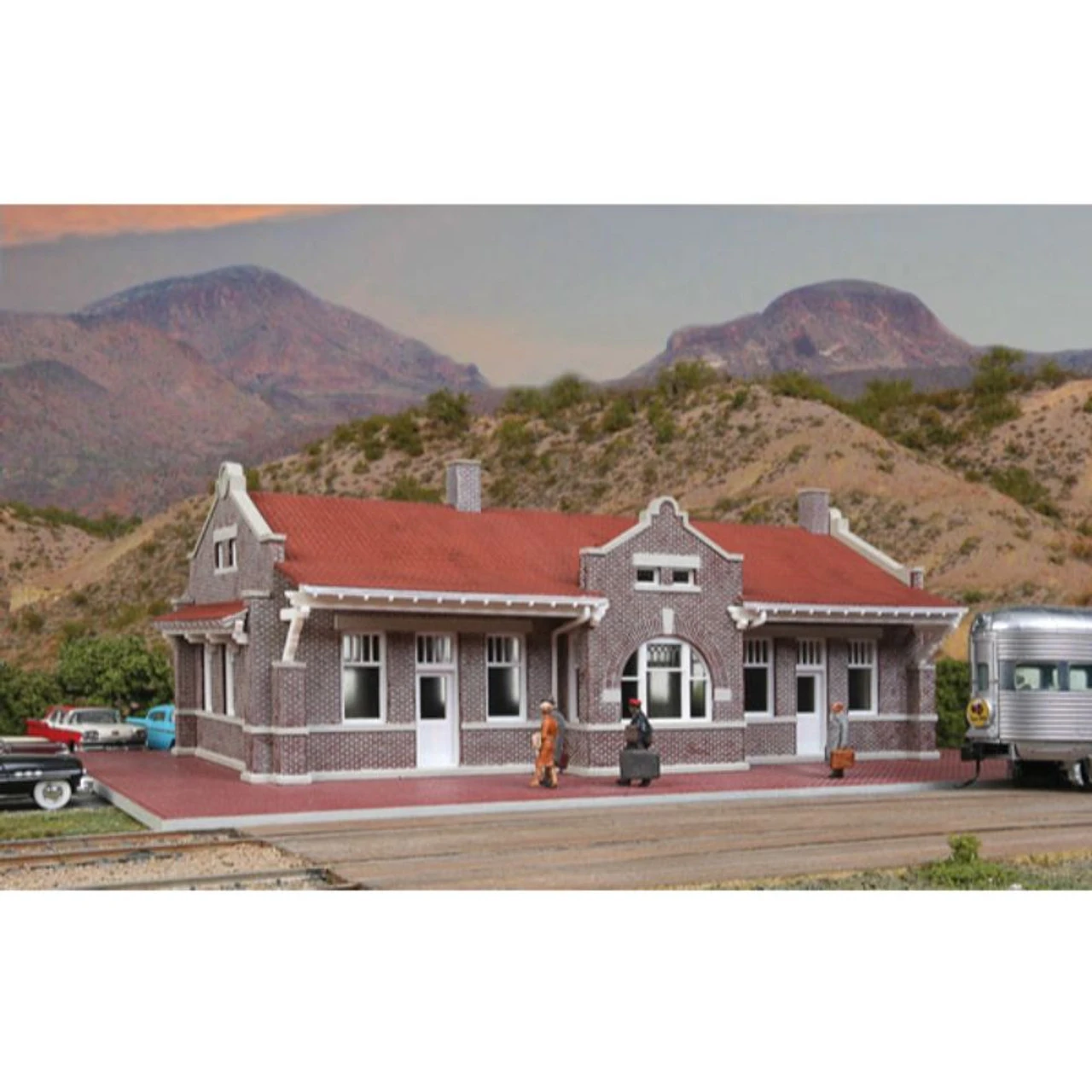 Walthers Cornerstone 933-4055 - Brick Mission Style Depot - HO Scale 3 Walthers Cornerstone 933-4055 - Brick Mission Style Depot - HO Scale