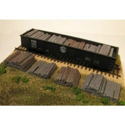 Monroe Models 2108 - Weathered Railroad Tie Stacks Painted Resin - HO Scale