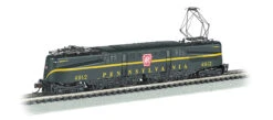 Bachmann 65251 - GE GG-1 BRUNSWICK GREEN SINGLE STRIPE DCC READY Pennsylvania (PRR) 4912 - N Scale