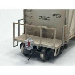 MACRail 922RT - Early End Of Train Device "Fin" Regular Coupler 3 Pack - HO Scale