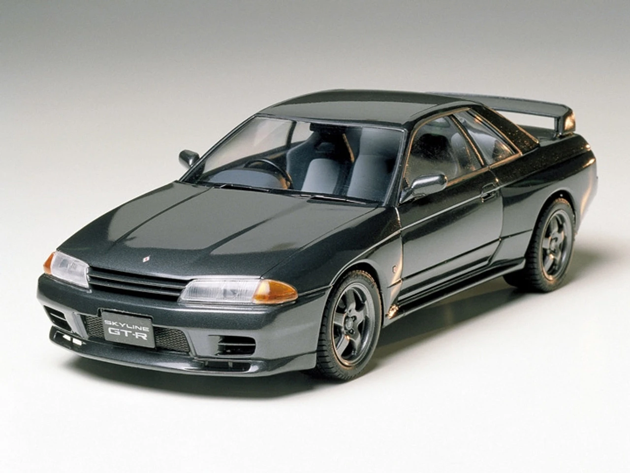 Tamiya 24090 - Nissan Skyline GTR Kit - 1:24 Scale Kit 3 Tamiya 24090 - Nissan Skyline GTR Kit - 1:24 Scale Kit