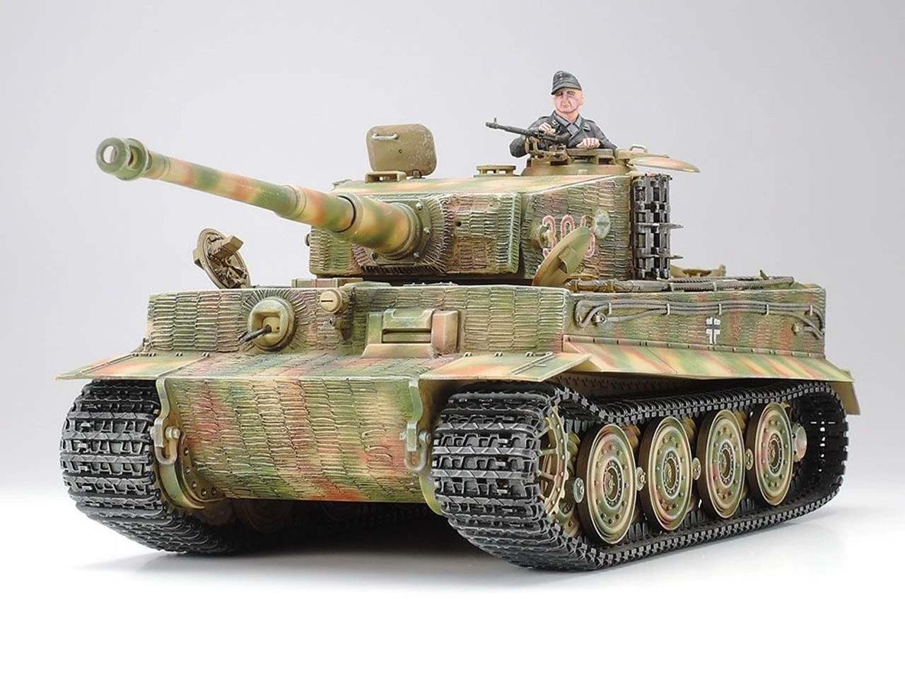 Tamiya 35146 - German Heavy Tiger 1 Late Version Germany - 1:35 Scale Kit 3 Tamiya 35146 - German Heavy Tiger 1 Late Version Germany - 1:35 Scale Kit
