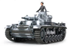 Tamiya 35290 - German Pz.kpfw.III Ausf.N Germany - 1:35 Scale Kit
