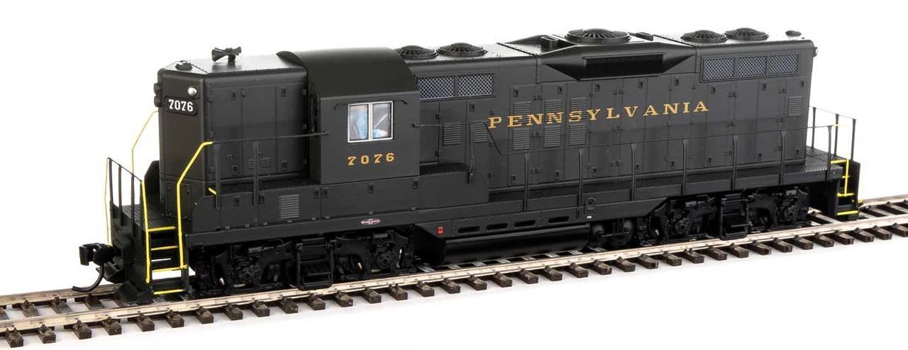 Walthers Mainline 910-10488 - EMD GP9 Pennsylvania (PRR) 7076 - HO Scale 3 Walthers Mainline 910-10488 - EMD GP9 Pennsylvania (PRR) 7076 - HO Scale