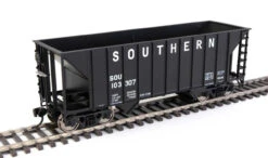 Walthers Mainline 910-56617 - 34' 100-Ton 2-Bay Hopper Southern (SOU) 103307 - HO Scale