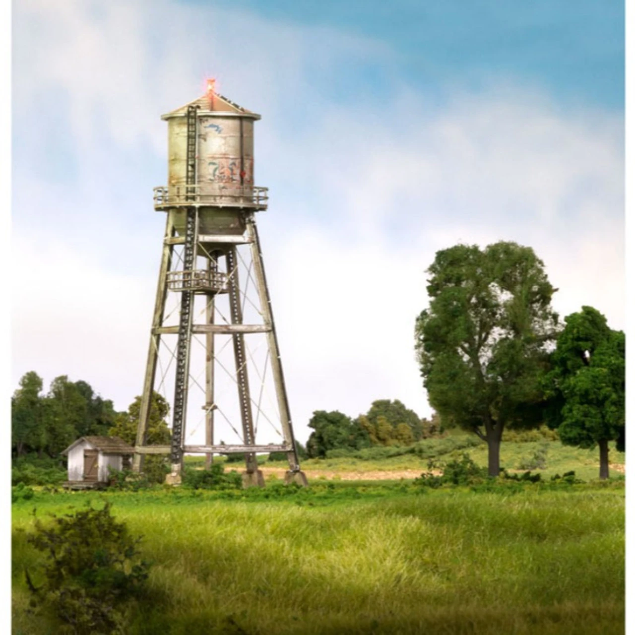 Woodland Scenics #5064 - Rustic Water Tower - HO Scale 3 Woodland Scenics #5064 - Rustic Water Tower - HO Scale