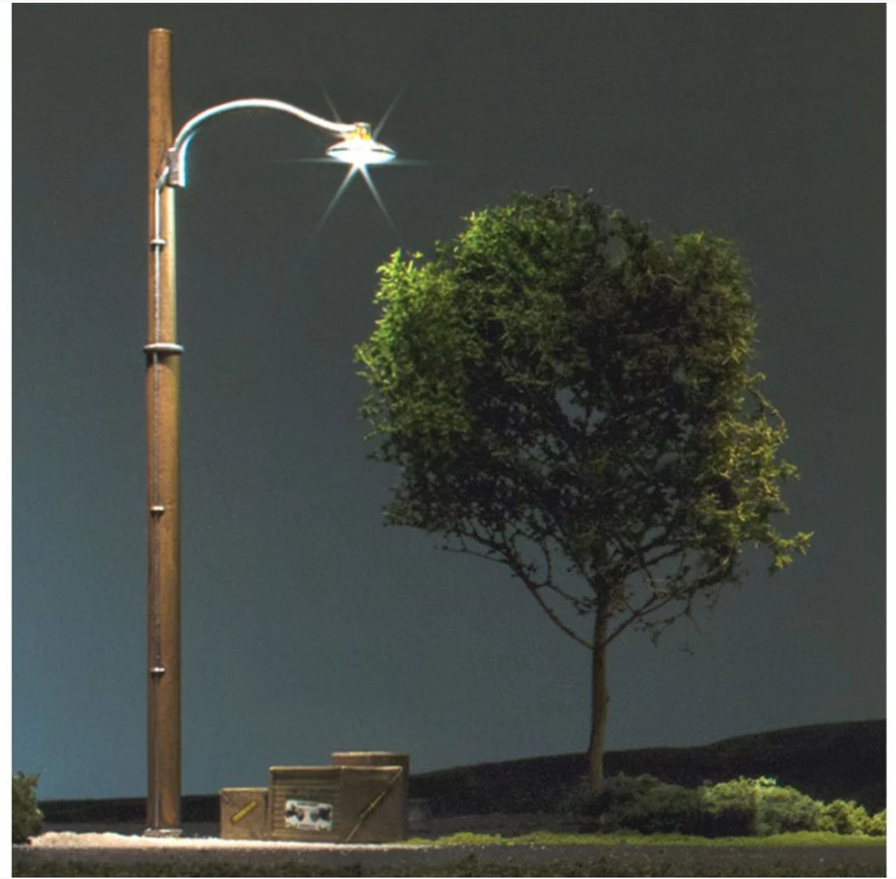 Woodland Scenics 5630 - HO Wooden Pole Street Lights 3 Woodland Scenics 5630 - HO Wooden Pole Street Lights